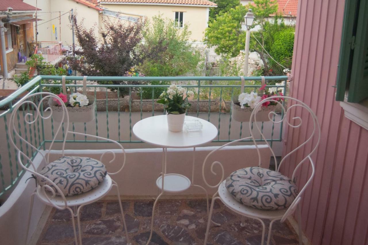 La Casa Rosa Apartment Лефкада Екстериор снимка